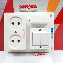 Bảng Điện 2 Công Tắc 2 Lỗ Cắm Có Cầu Chì BS2 SOPOKA