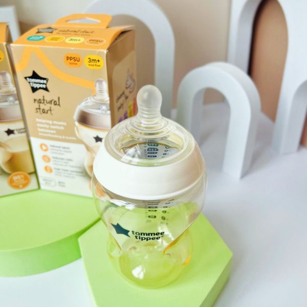 Bình Sữa Tommee Tippee PPSU Natural Star Cổ Rộng 260ml Trơn