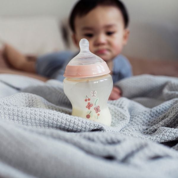 Bình Tommee Tippee PPSU Natural Star Cổ Rộng 150ml Hồng