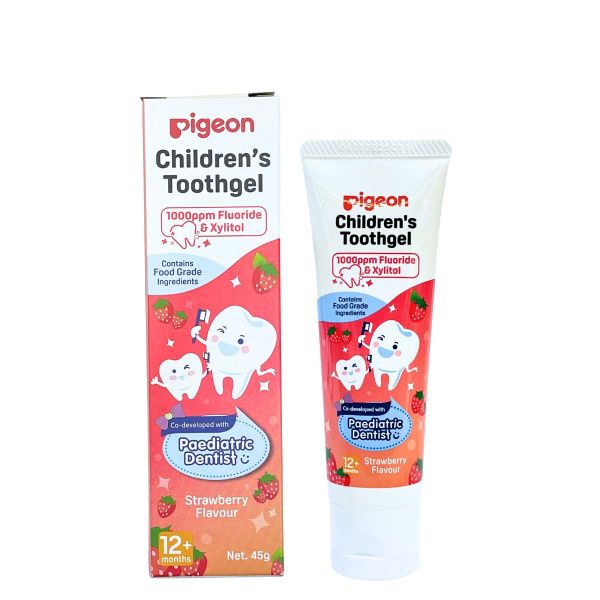 Kem Đánh Răng Trẻ Em Pigeon Hương Dâu 45g Cho Bé Từ 1 Tuổi Trở Lên