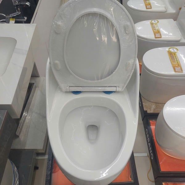  Bồn Cầu Liền Khối Cerano Mã 6535 