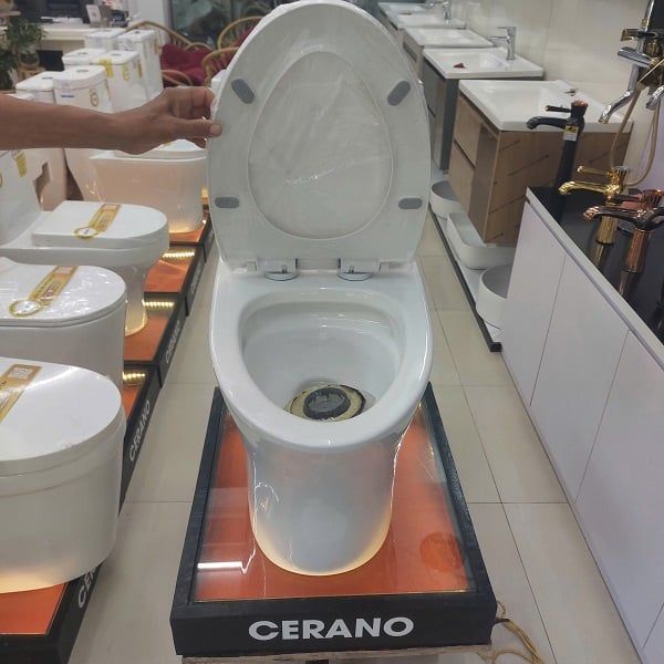  Bồn Cầu Liền Khối Cerano Mã 6709 