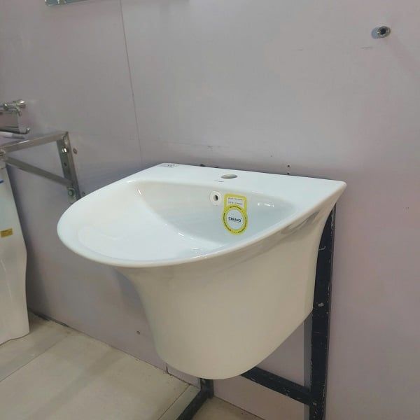  Chậu Treo Tường Đúc Liền Chân Tròn Cao Cấp Cerano  Mã WK-HB021 