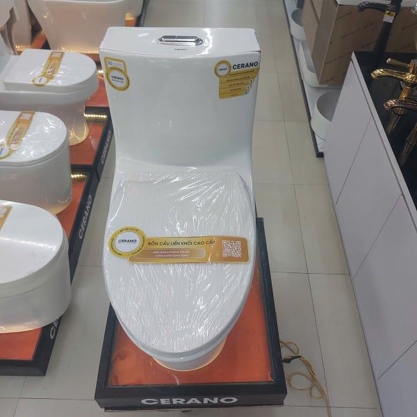  Bồn Cầu Liền Khối Cerano Mã 6709 