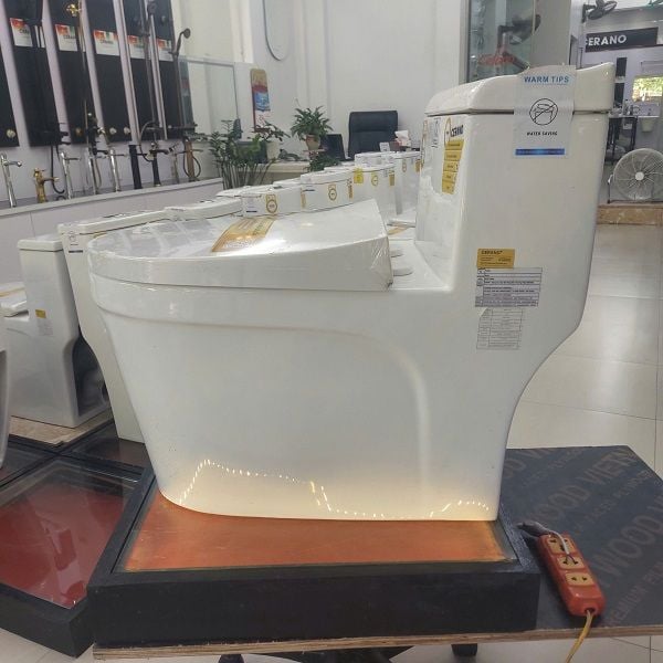  Bồn Cầu Liền Khối Cerano Mã 814B 