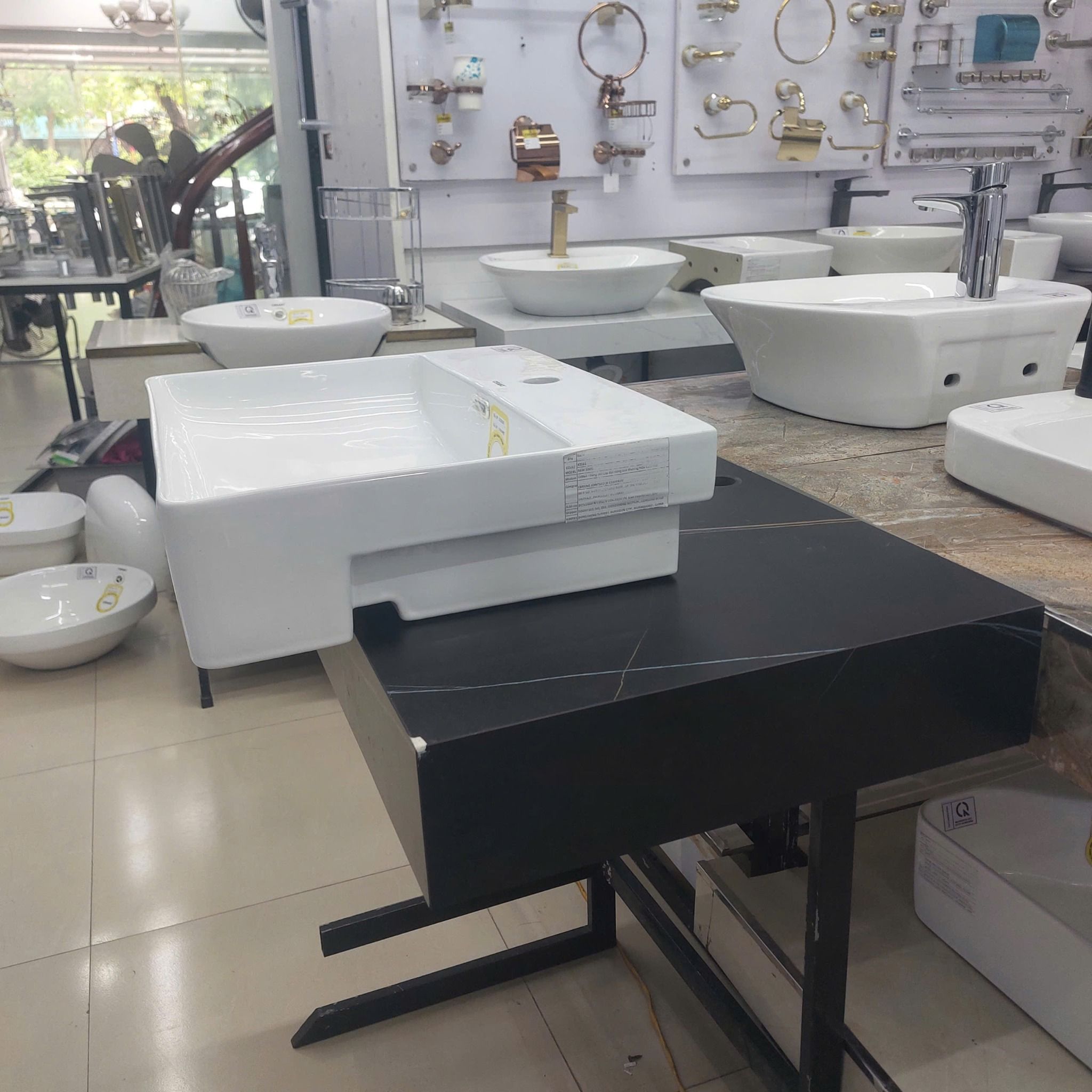 Chậu Đặt Bàn Đá Nửa Trong Nửa ngoài Cao Cấp Cerano Mã XZ8181 