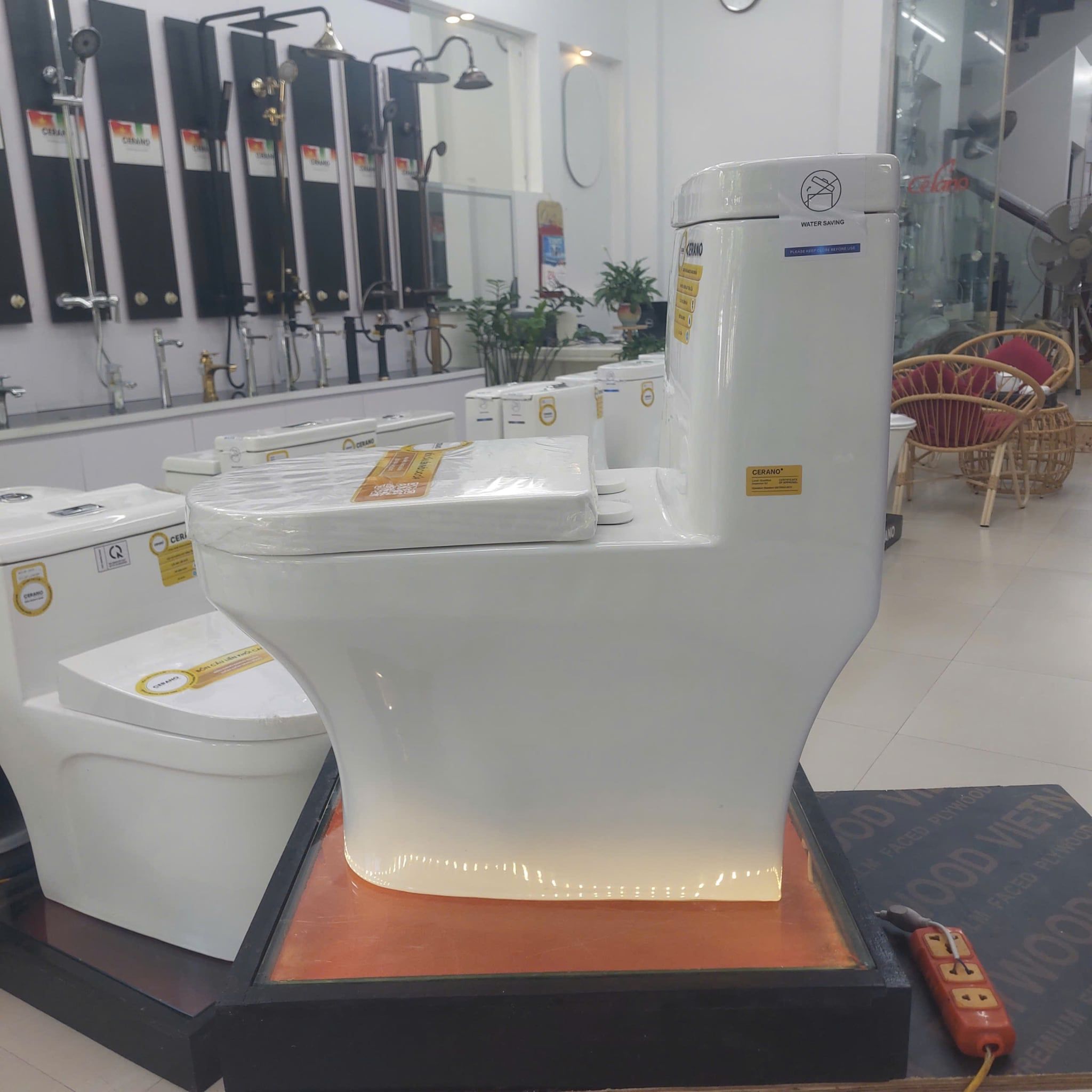  Bồn Cầu Liền Khối  Cerano Mã 809B 