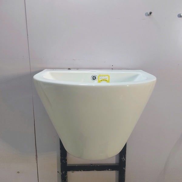  Chậu Treo Tường Đúc Liền Chân Cao Cấp Cerano  Mã 211A 