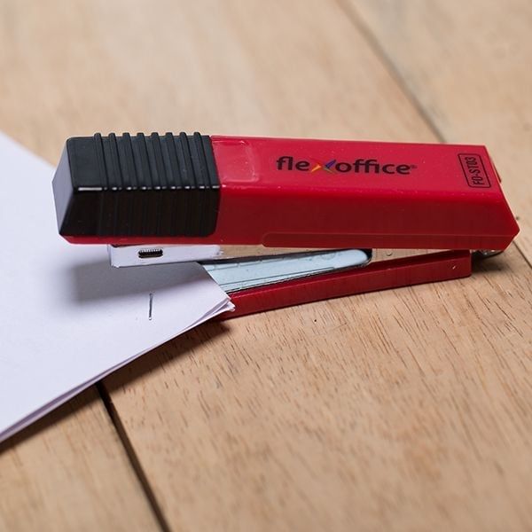 Bấm kim số 10 Flexoffice FO-ST03 (FS) – Mini, chắc chắn, bền bỉ