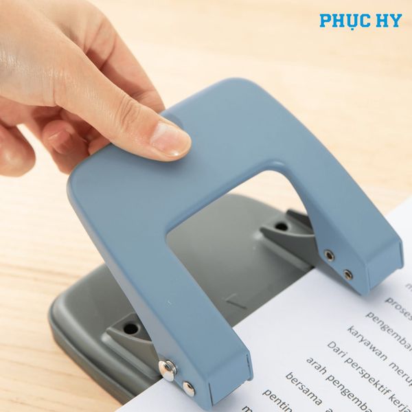 Bấm lỗ 2 lỗ Deli E0102 20 tờ