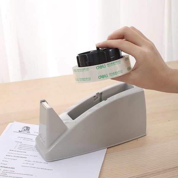Dụng cụ cắt băng keo để bàn Deli E812
