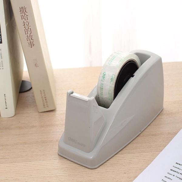 Dụng cụ cắt băng keo để bàn Deli E812