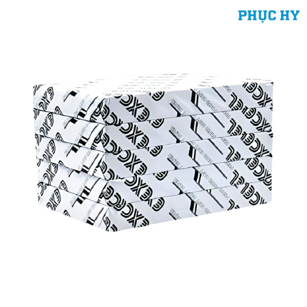 Giấy A4 Excel 70gsm xếp thành nhiều ram trên nền trắng