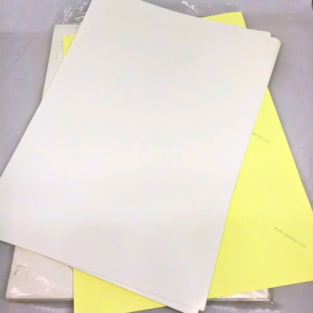 Giấy decal đế vàng