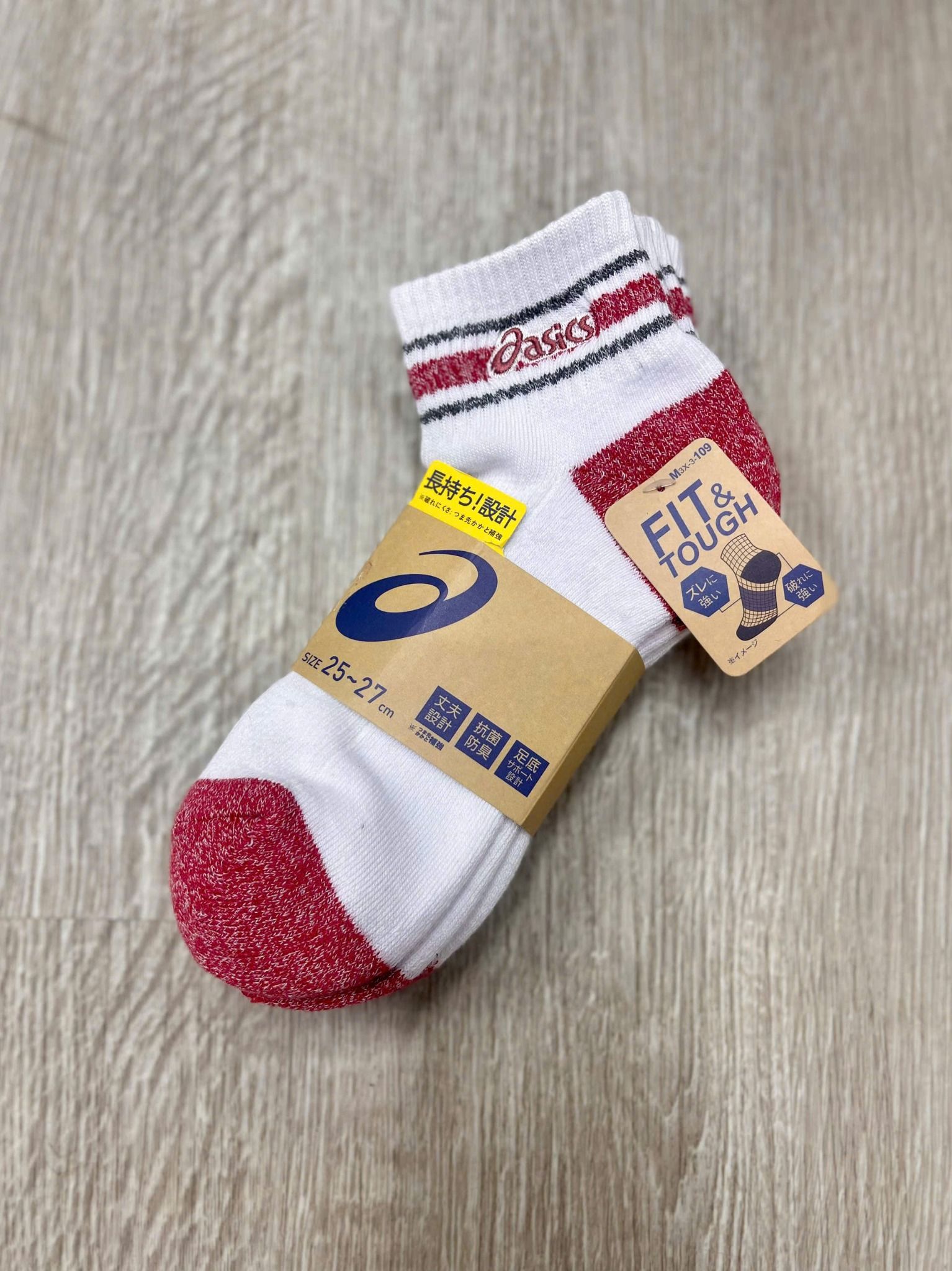  Tất thể thao Asics 