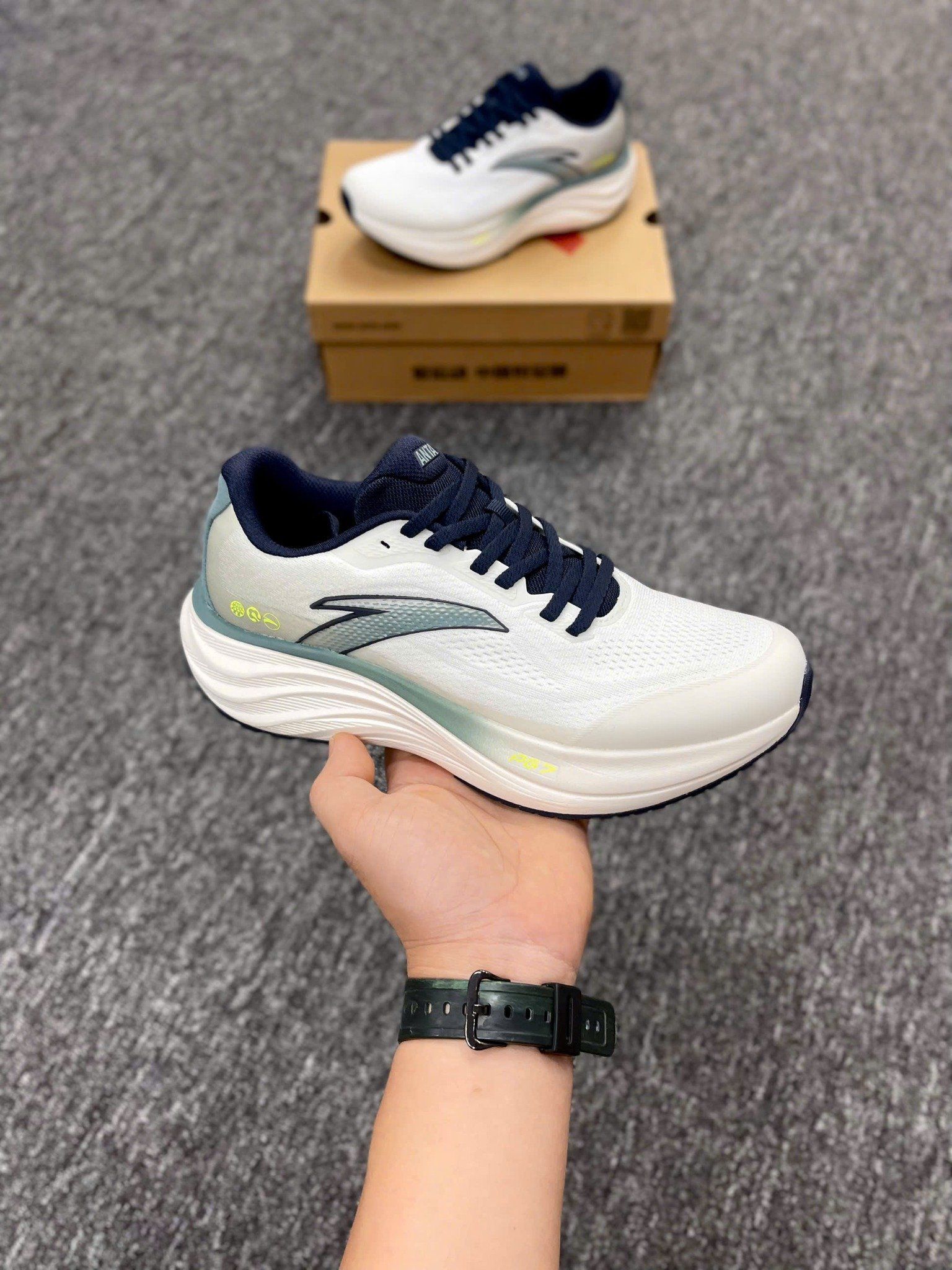  Giày Thể Thao Anta PG7 Travel 1.5 Nam 1125A5508 ( trắng / xanh ) 