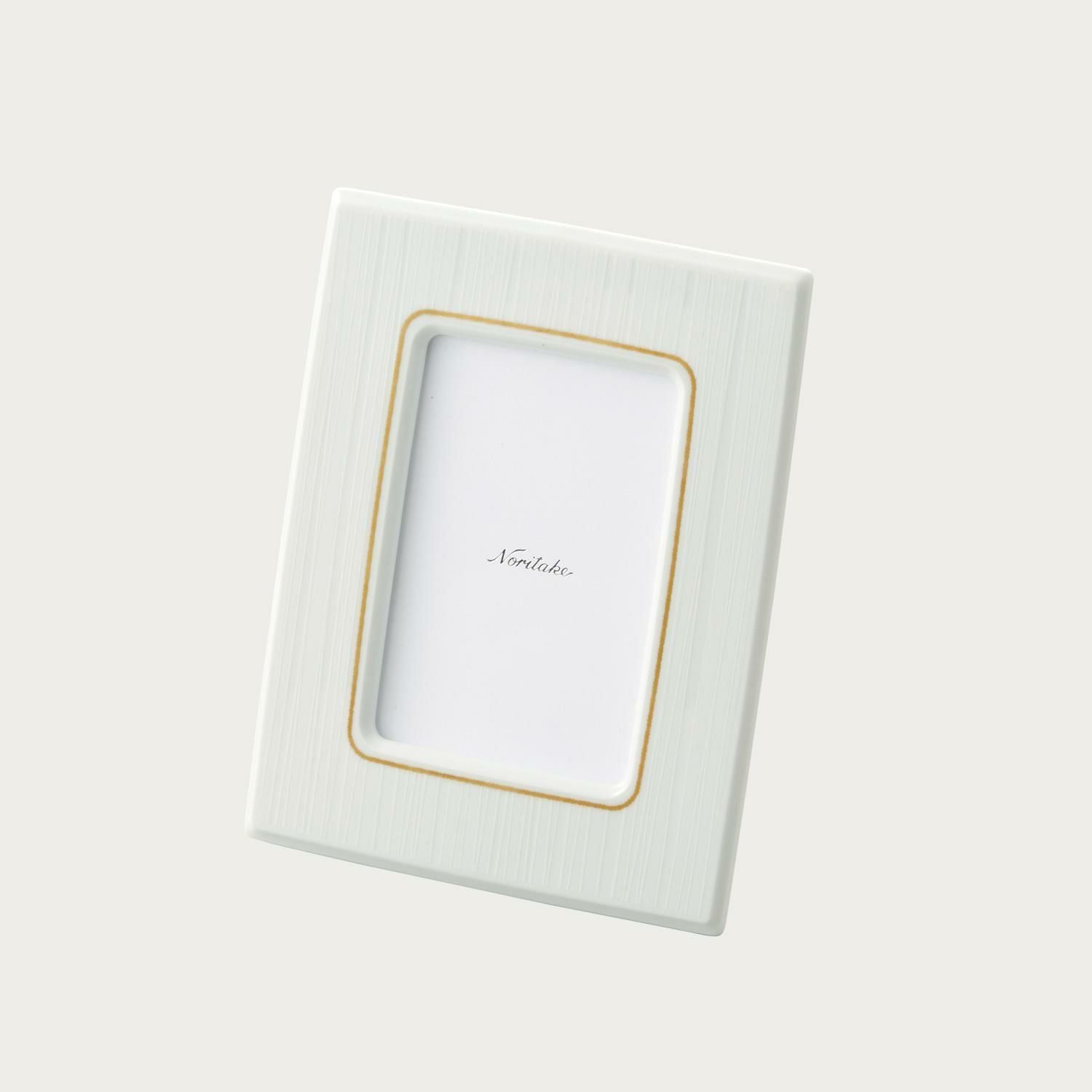 Khung ảnh để bàn Neige (chiều dài 20cm chiều rộng 16cm) | Noritake Neige 1642L-Y91882