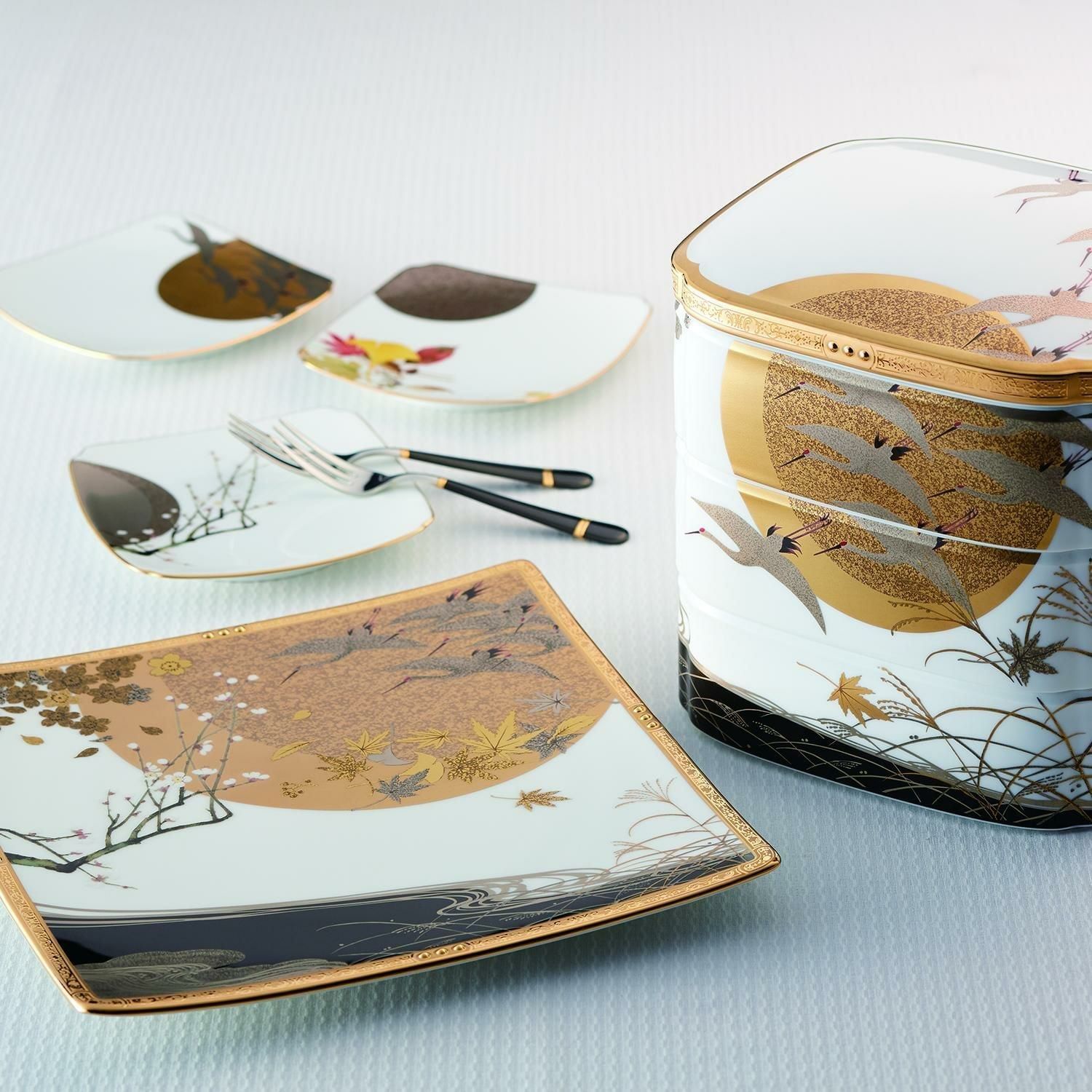 Jubako 3 tầng sứ xương Nhật Bản cao cấp | Noritake Shikisai Rondo 1690-8J - Y2154