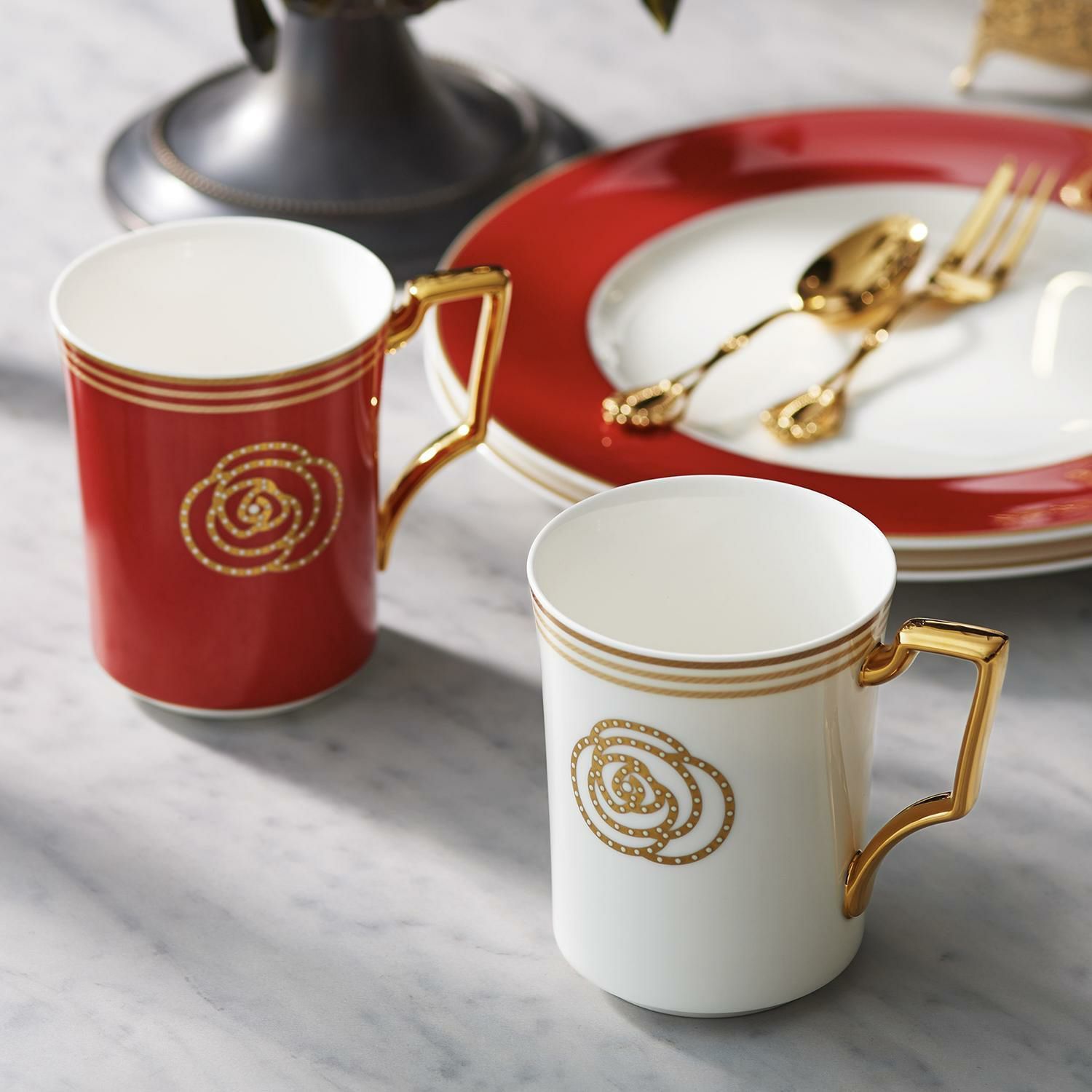 Đĩa tròn cỡ vừa (đặc biệt - Đỏ) đường kính 24,5cm sứ xương | Noritake Aidan Gold 4941-1L - 97316