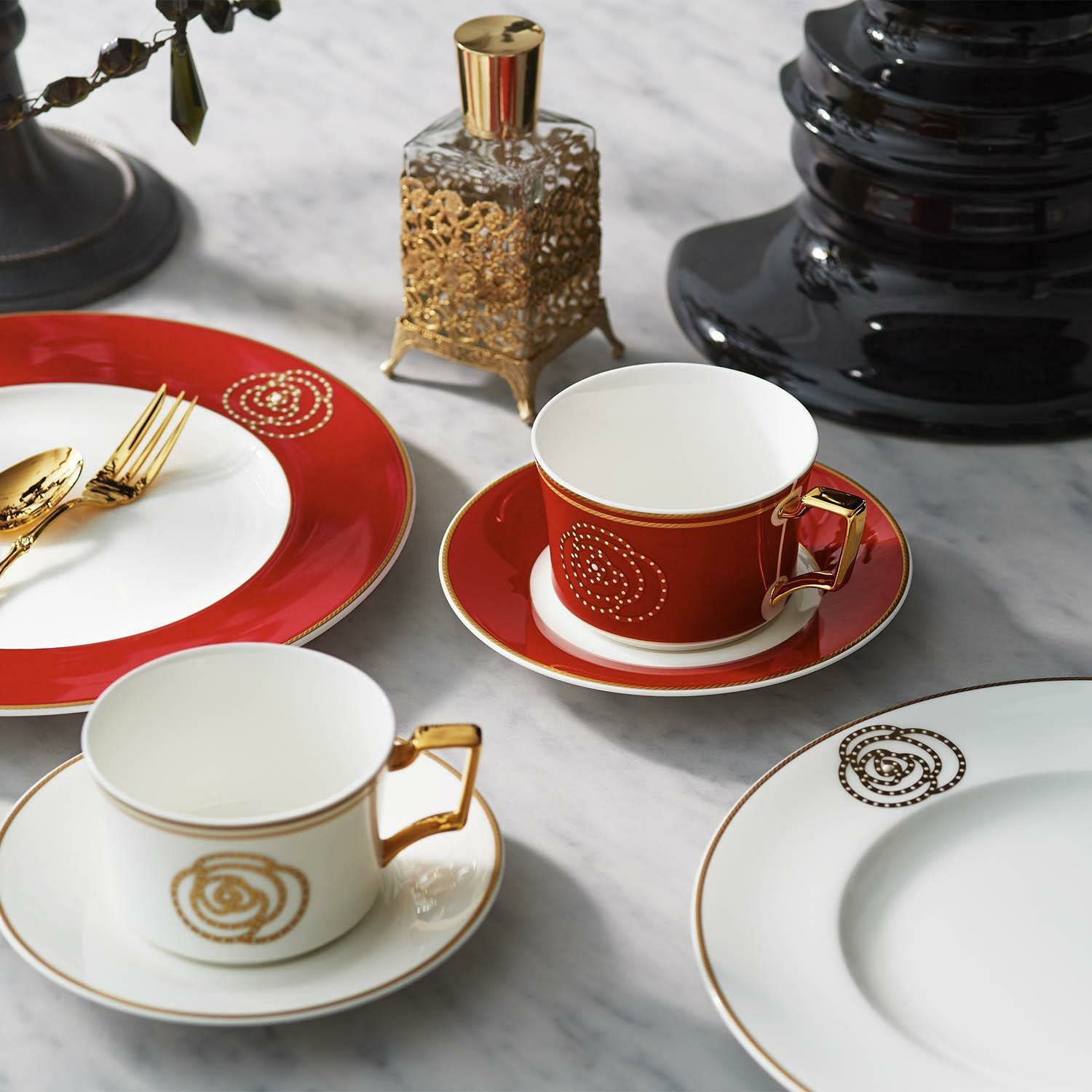 Đĩa tròn cỡ vừa (đặc biệt - Trắng) đường kính 24,5cm sứ xương | Noritake Aidan Gold 4941-2L - 97316