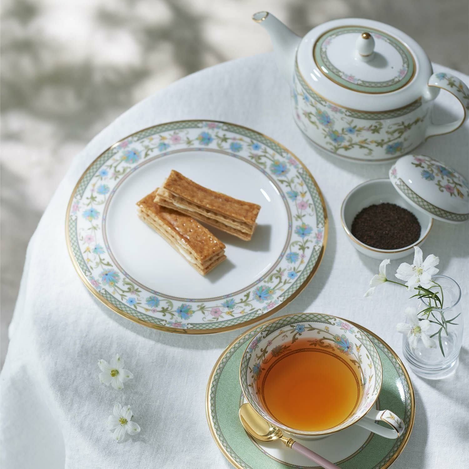 Ấm trà (bình trà) nhỏ 600ml sứ xương Nhật Bản cao cấp | Noritake Yoshino 9983J - T59833