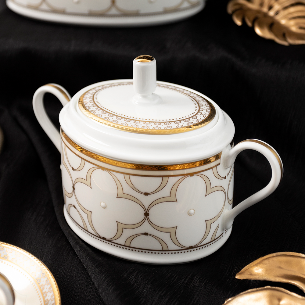Bình (hũ) đường loại quai tròn dung tích 405ml kèm nắp đậy sứ xương | Noritake Trefolio Gold 4945L - 93661