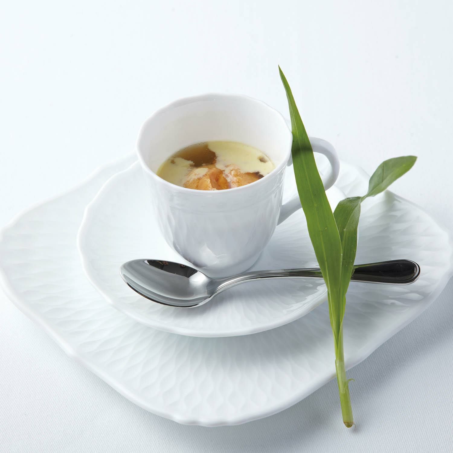 Đĩa vuông cỡ nhỏ cạnh dài 15,3cm lót bát (chén) đa năng sứ trắng cao cấp | Noritake Cher Blanc 1655L - 94836