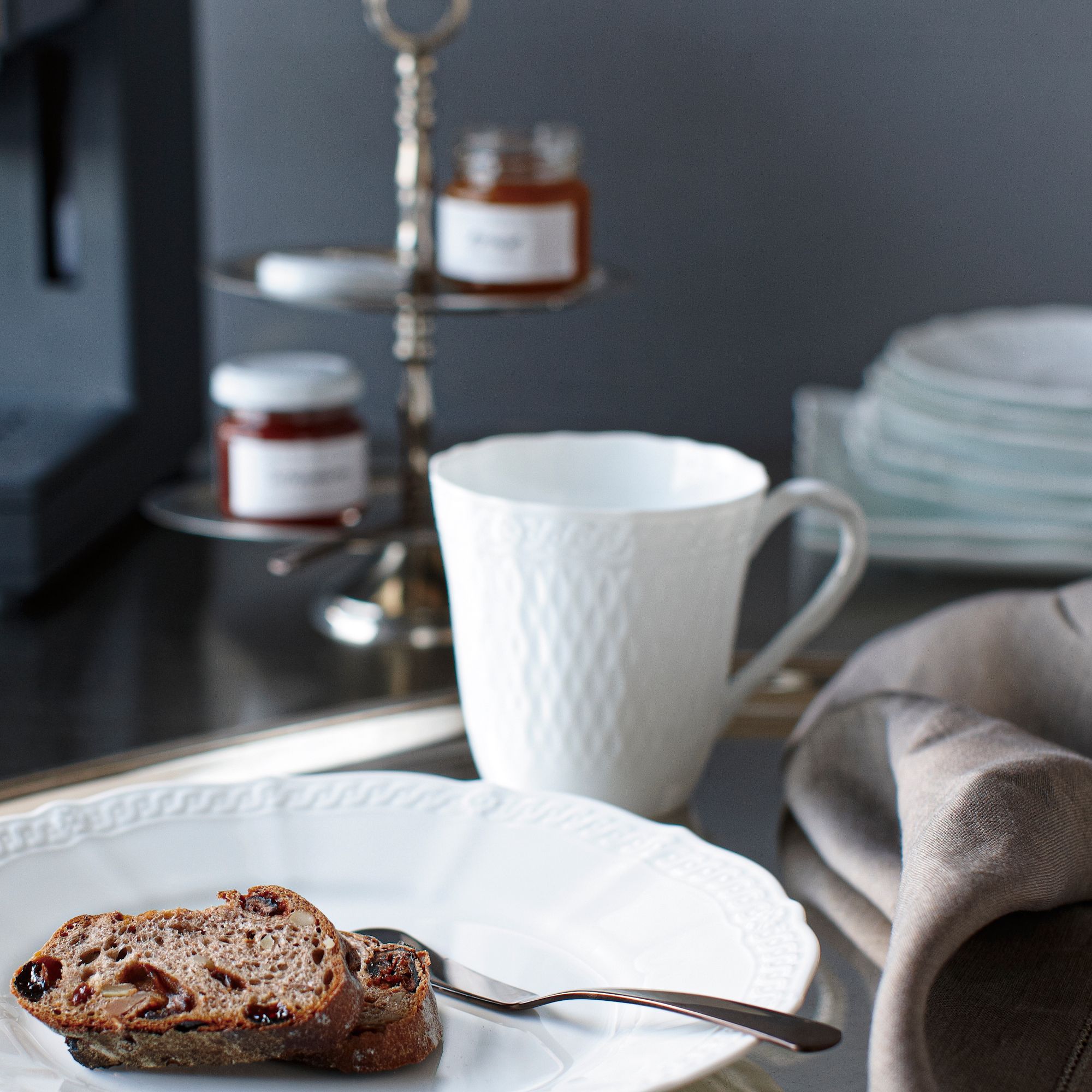 Cốc (ly) uống nước, cà phê dung tích 420ml sứ trắng cao cấp | Noritake Cher Blanc 1655L - T94857