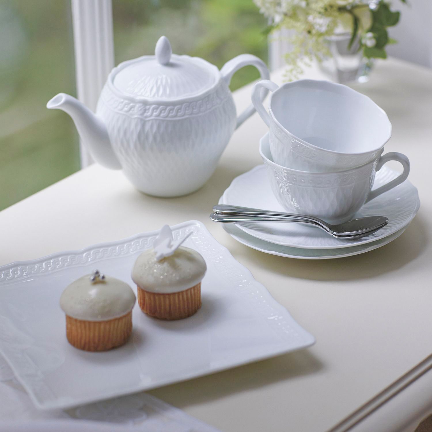 Đĩa vuông cỡ vừa cạnh dài 19,5cm sứ trắng cao cấp | Noritake Cher Blanc 1655L - 94835