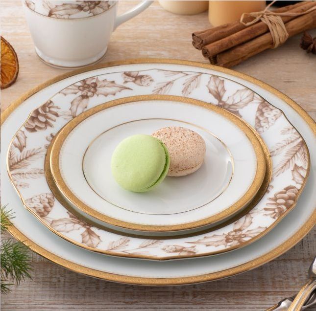 Đĩa tròn cỡ vừa (loại đặc biệt) 23cm phiên bản Giáng Sinh sứ trắng | Noritake Charlotta Holiday 1716-2L - 91310