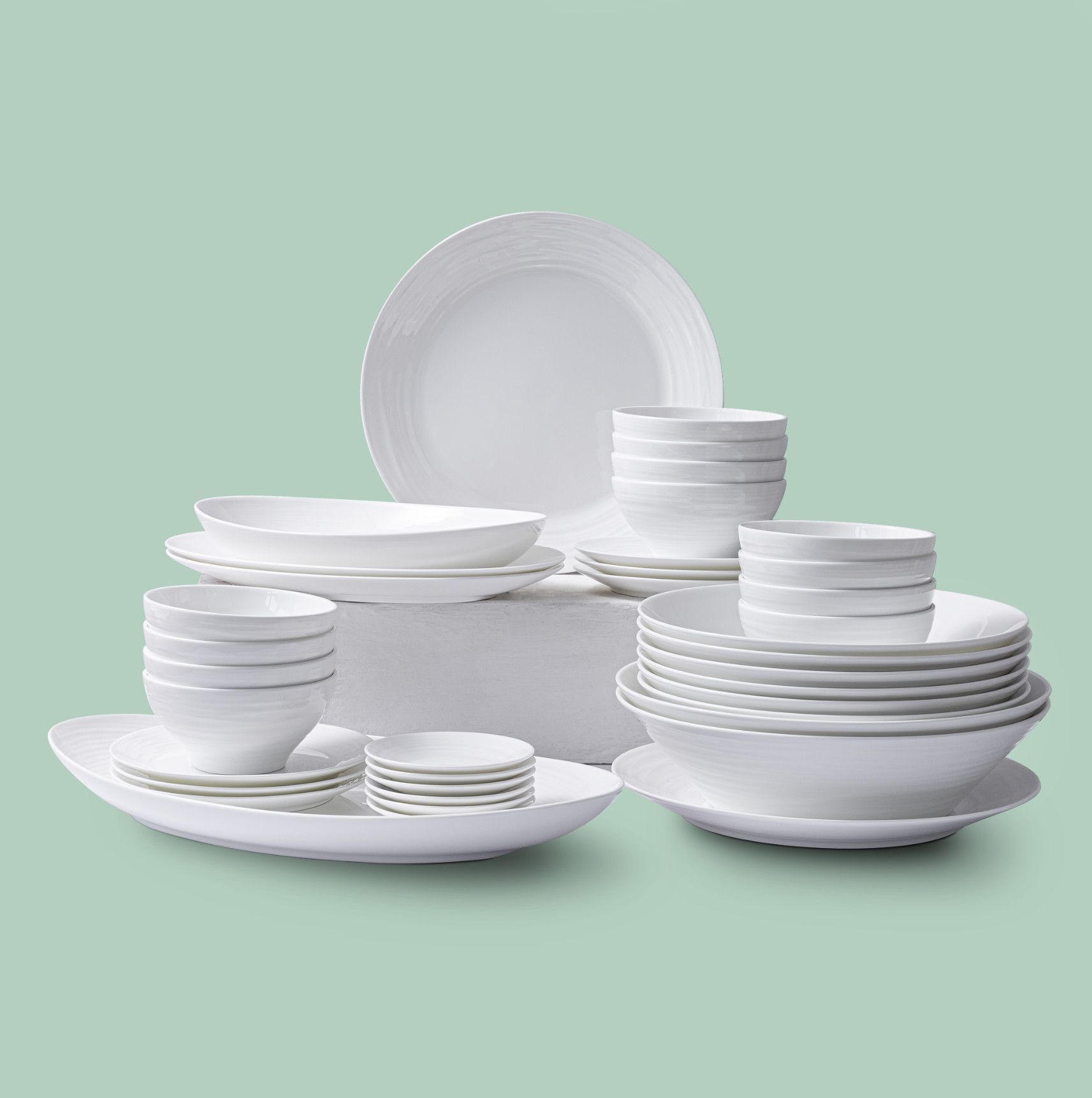 Bộ bát đĩa ăn châu Á 38 món (đĩa oval, bát cơm 12,1cm cho 6 người) sứ xương | Noritake Conjunto 4943L - D038AO