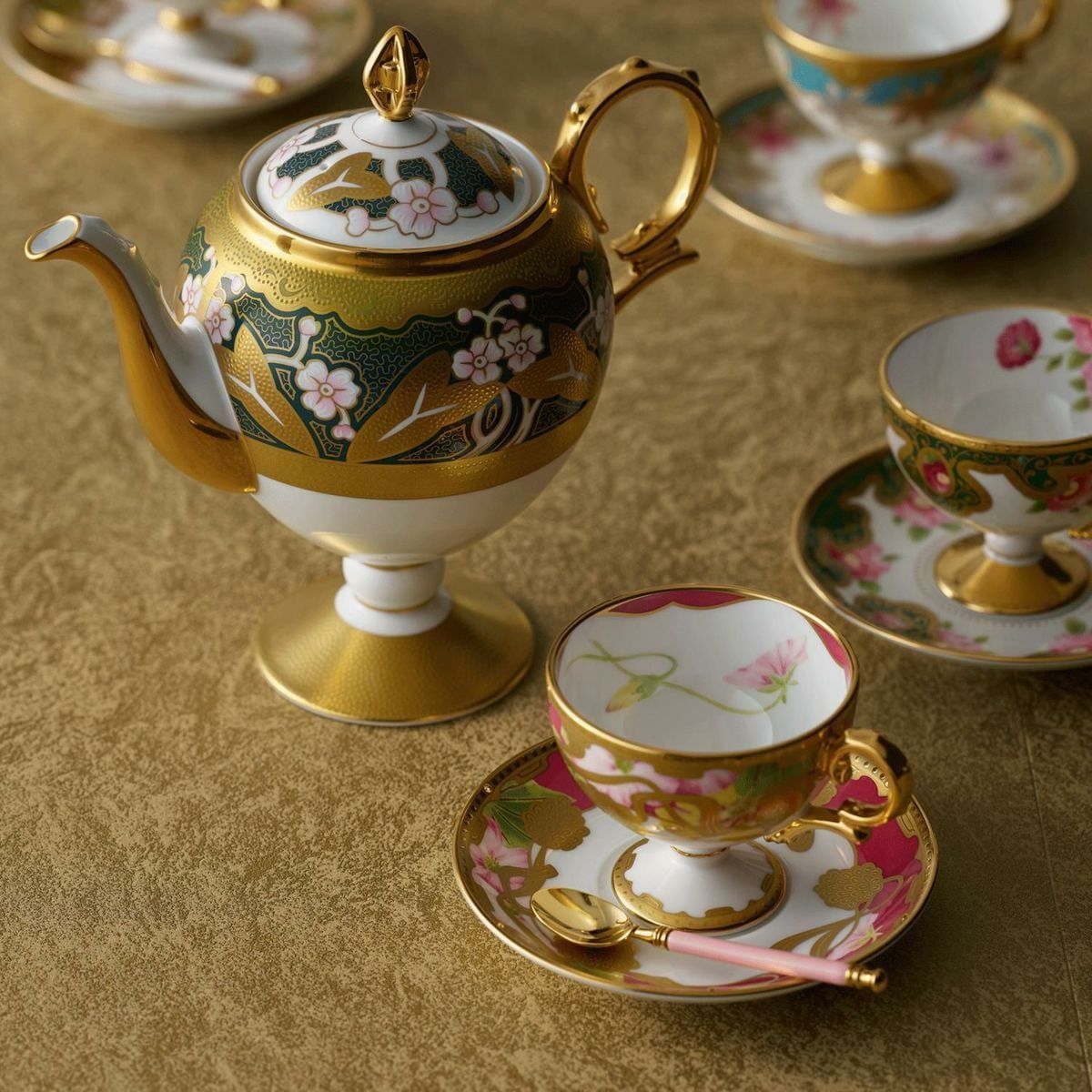 Chén trà (tách trà) dung tích 130ml kèm đĩa lót sứ xương Nhật Bản | Noritake Wabana 4662-5J - T52401