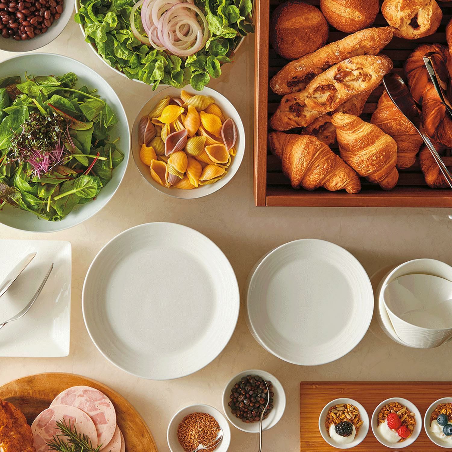 Đĩa tròn cỡ vừa đường kính 21,1cm sứ xương | Noritake Conjunto 4943L - 93922