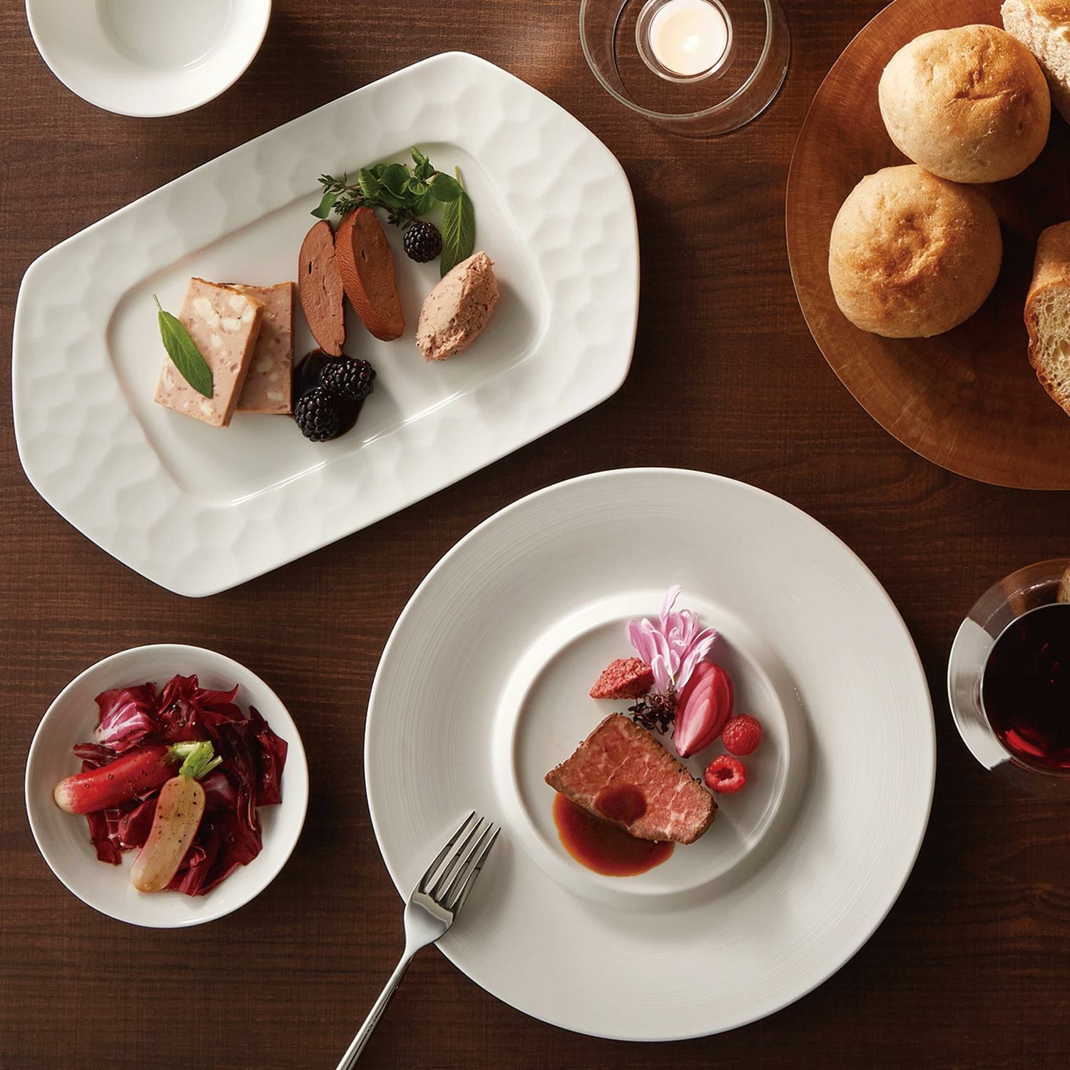 Đĩa tròn cỡ lớn (loại đặc biệt - stage plate) 28,1cm sứ xương | Conjunto 4943L - 93925