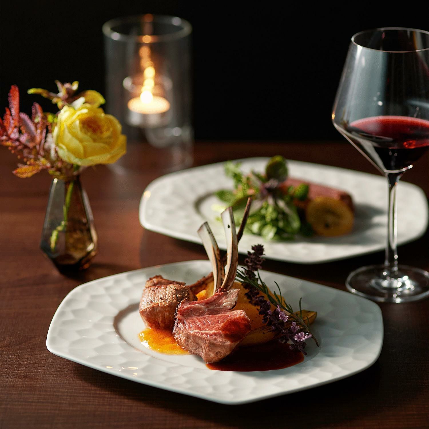 Đĩa hình lục giác (Hexagon) lòng oval dài 30cm sứ xương | Noritake Conjunto 4943L - 93981