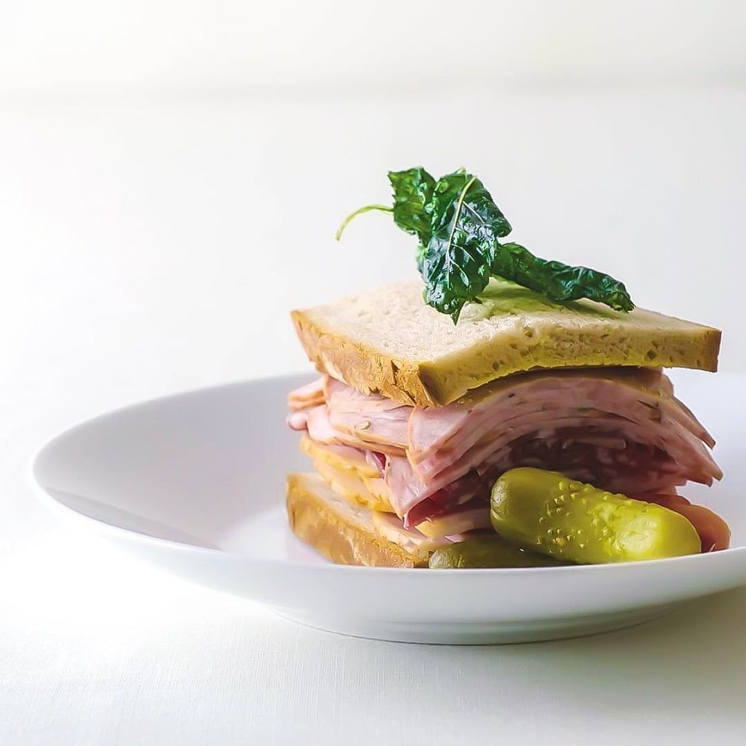 Bộ bát đĩa ăn châu Á 22 món (đĩa tròn, bát trụ cho 6 người) sứ trắng | Noritake N4 1628L - D022AT