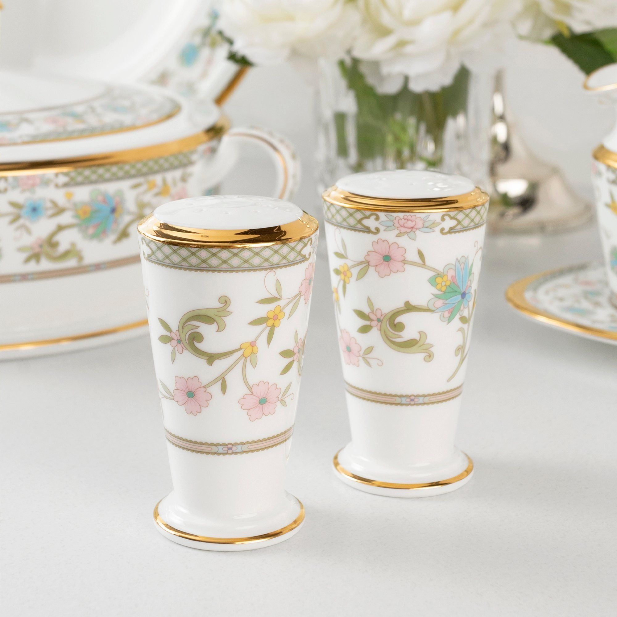 Bộ lọ đựng tiêu (4 lỗ) và muối (8 lỗ) cao 9cm sứ xương Nhật Bản | Noritake Yoshino 9983J - 595710