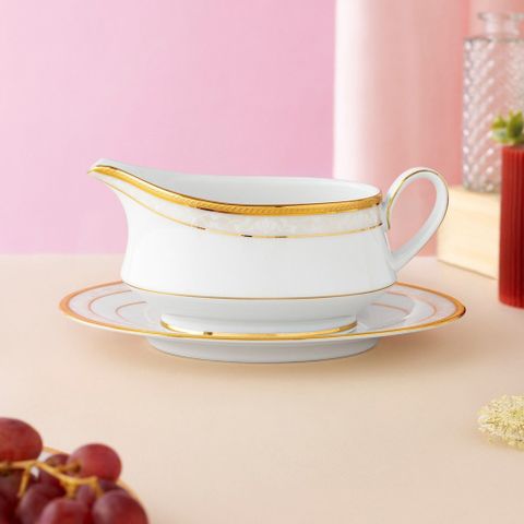  Bình (hũ) đựng nước xốt dung tích 500ml kèm đĩa lót sứ trắng | Noritake Hampshire Gold 4335L - 91341 