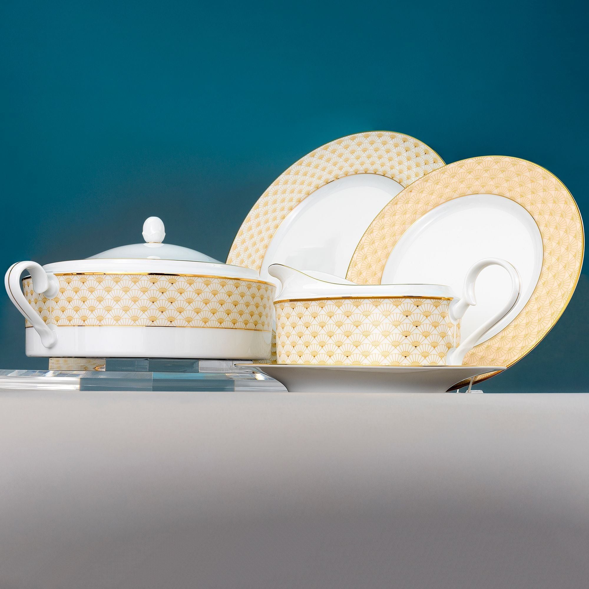 Bộ đĩa ăn kiểu Âu 22 món (cho 6 người) sứ trắng | Noritake Trocadero Gold 1787L - D024AM