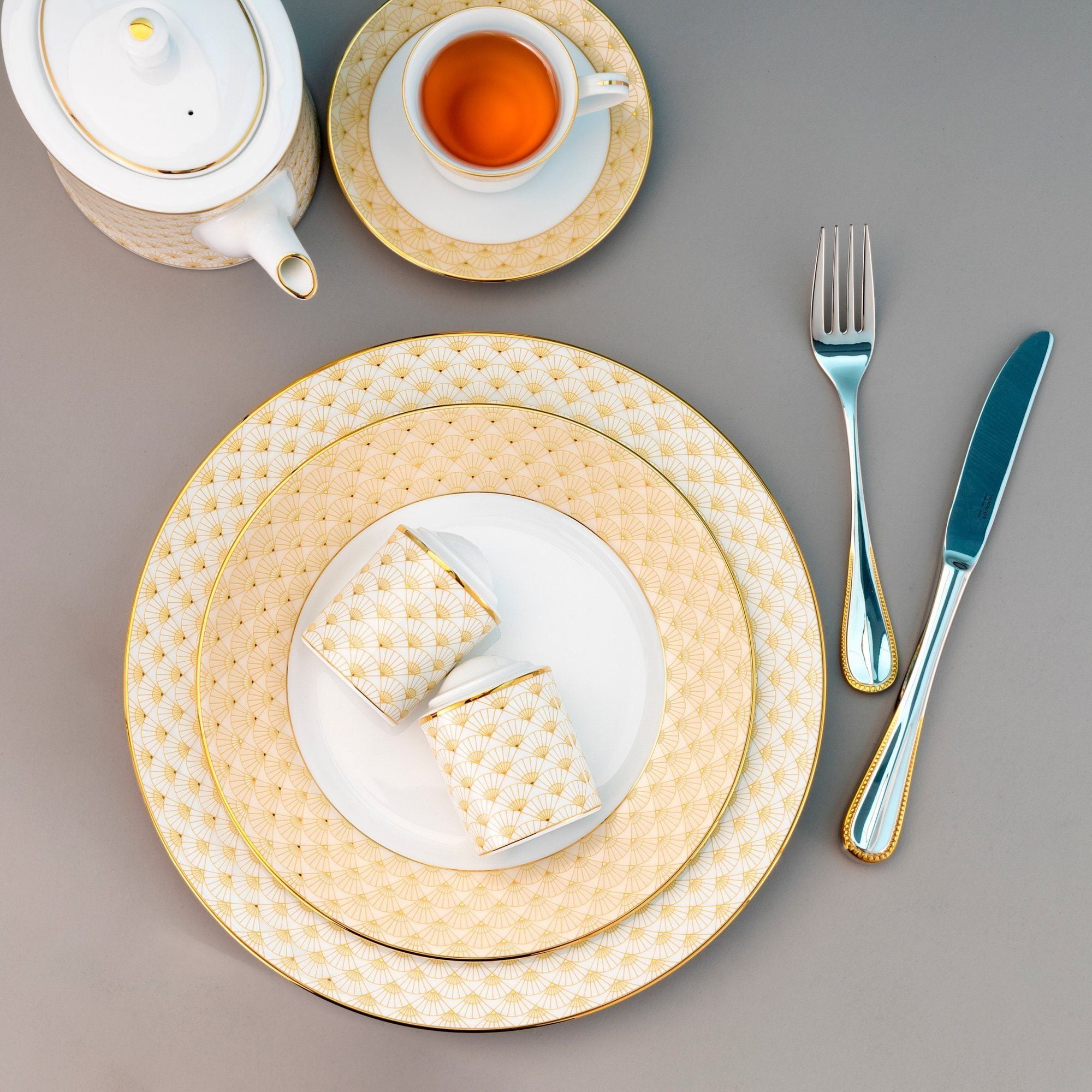 Bộ đĩa ăn kiểu Âu 22 món (cho 6 người) sứ trắng | Noritake Trocadero Gold 1787L - D024AM