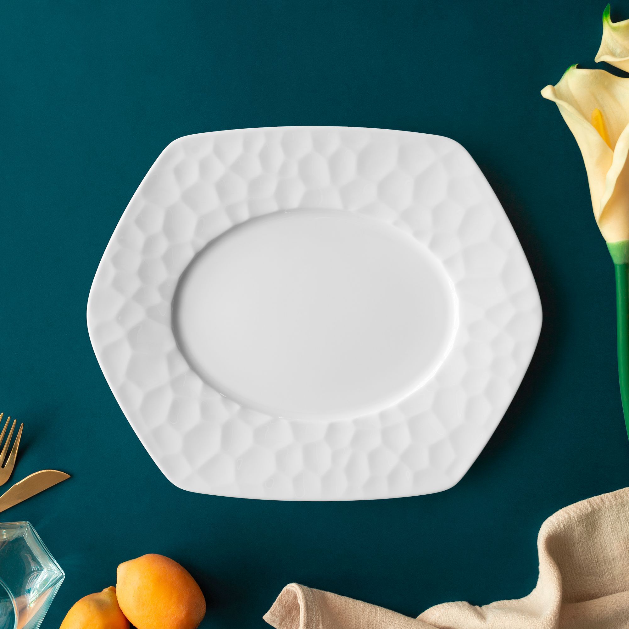 Đĩa hình lục giác (Hexagon) lòng oval dài 30cm sứ xương | Noritake Conjunto 4943L - 93981