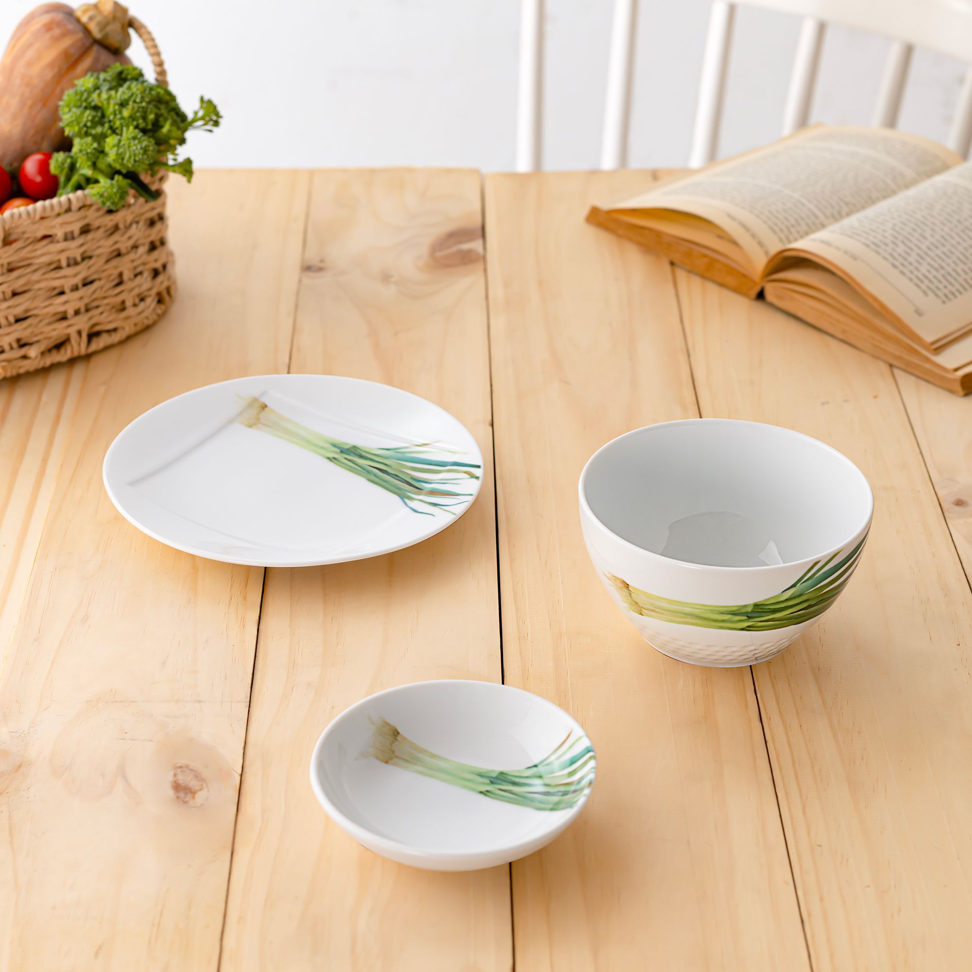 Bộ bát đĩa ăn châu Á cơ bản 22 món (cho 6 người) sứ trắng | Noritake Kyoka Shunsai 1620-17L - D022AC