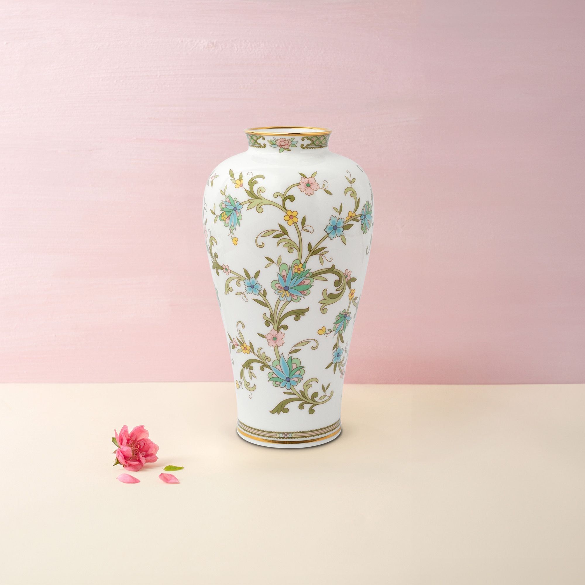 Bình hoa trang trí cao cấp 22cm sứ xương nhập khẩu Nhật Bản | Noritake Yoshino 9983J - T53924