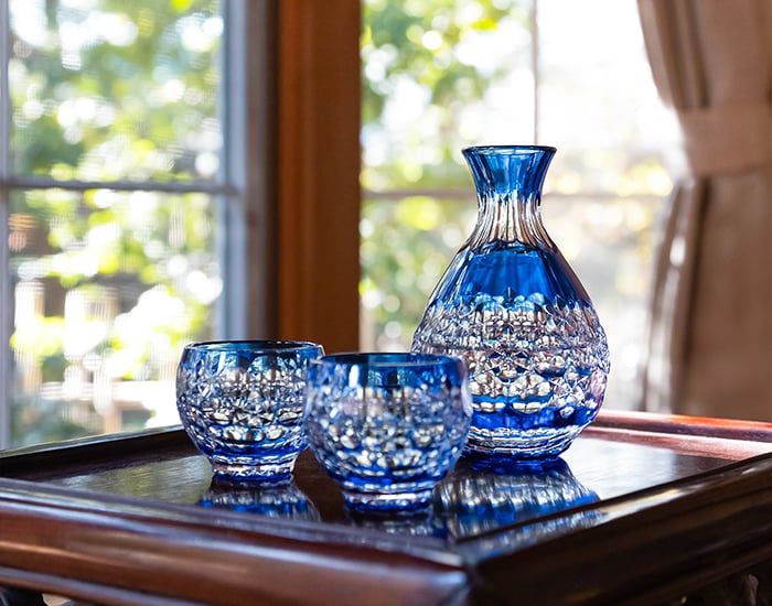 Bộ bình pha lê & ly rượu sake "Ball Dance" 03 món màu xanh cobalt được chế tác bởi nghệ nhân Hideaki Shinozaki | Kagami Crystal BPS328 - 2708-CCB
