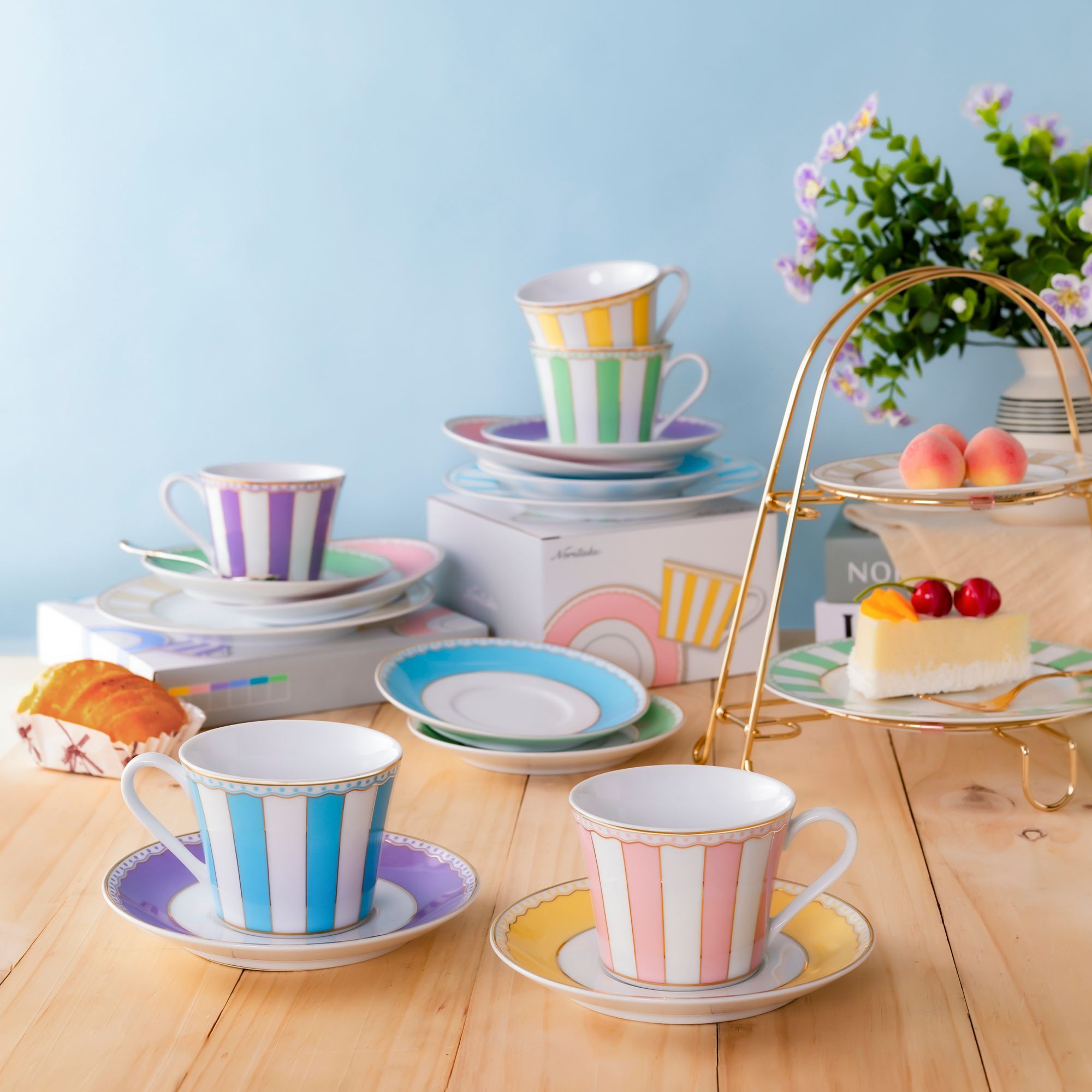 Chén trà (tách trà) 250ml (xanh dương pastel) kèm đĩa lót sứ trắng | Noritake CRNIVL Light Blue M-253L - T002B