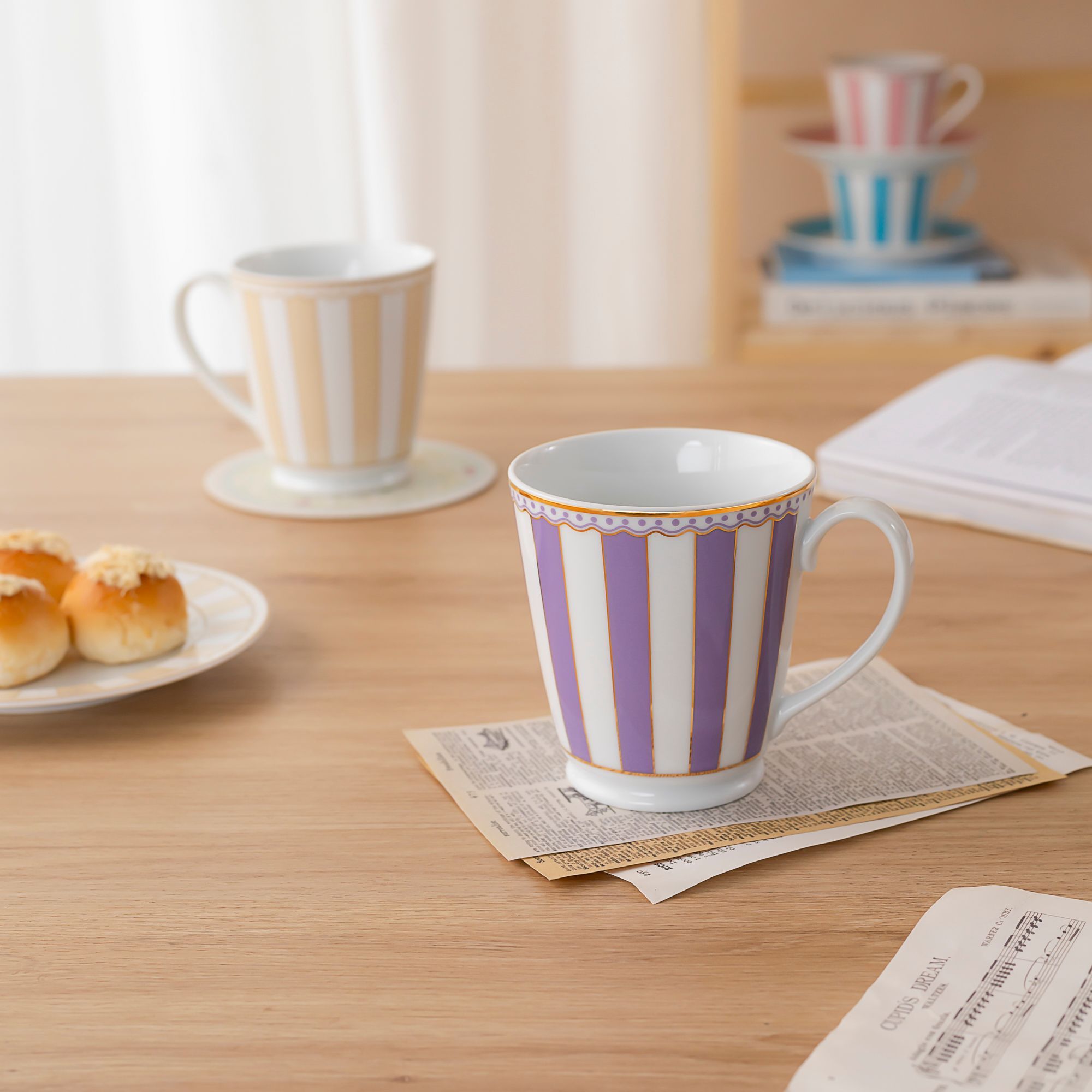 Cốc (ly) uống nước, cà phê 370ml (tím lavender) sứ trắng | Noritake CRNIVL Lavender M-248L - Q001A