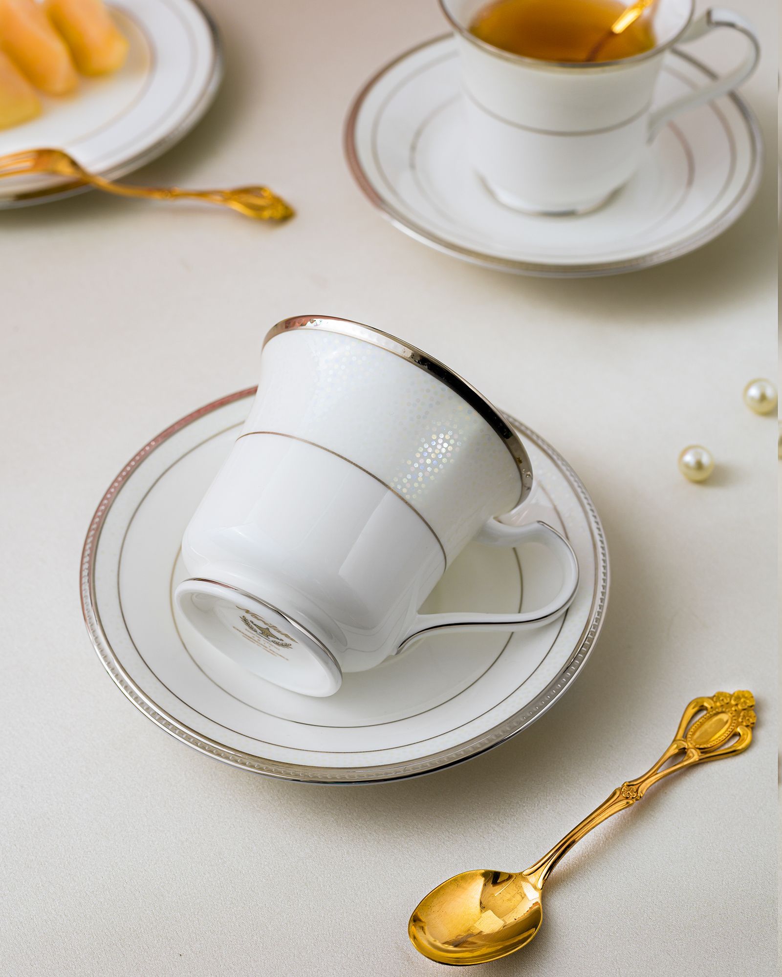 Bộ ấm chén uống trà (ấm 1.090ml, chén 220ml) 13 món sứ xương Nhật Bản | Noritake Champagne Pearls 4811J - T014R