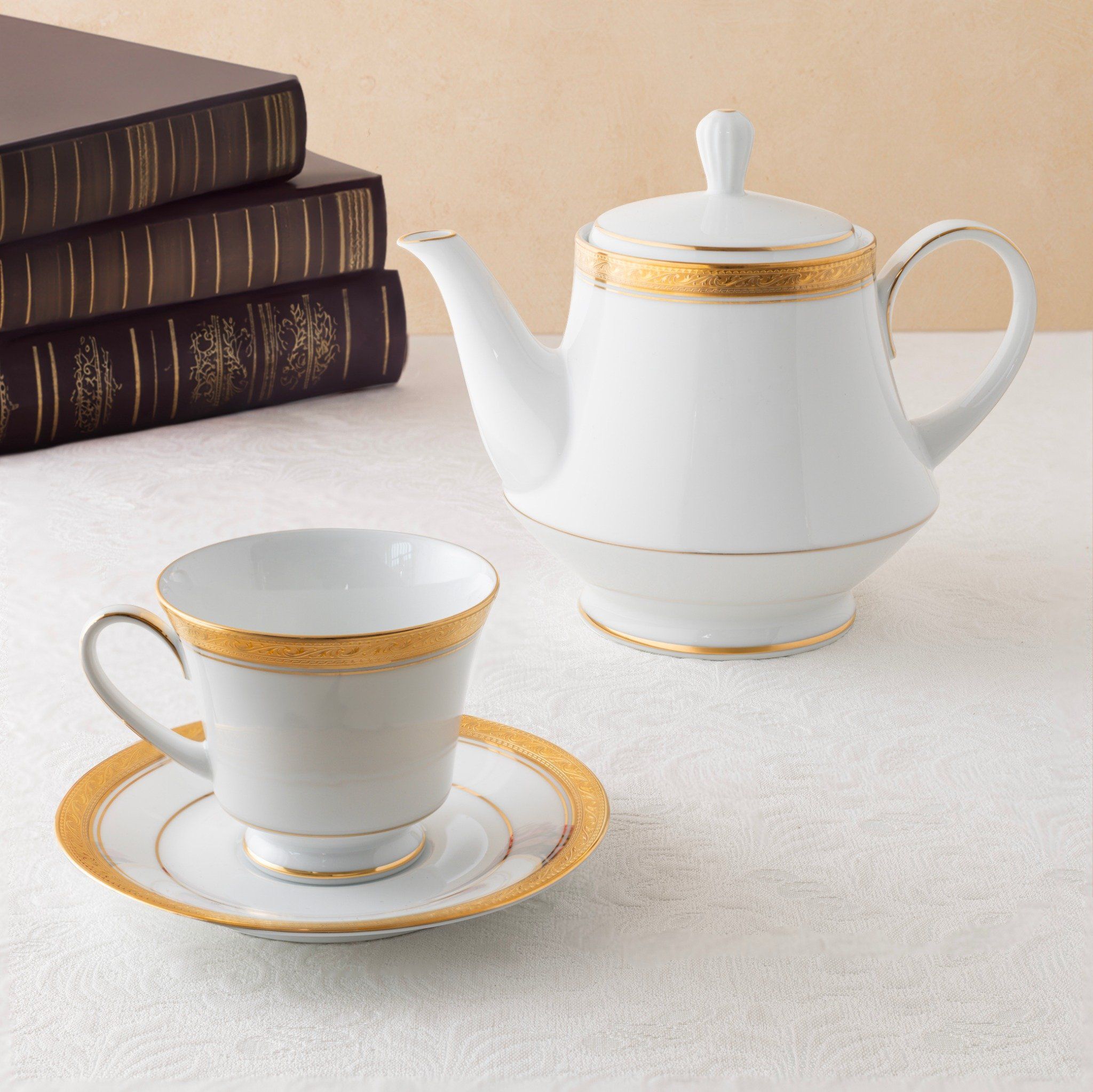 Bộ ấm chén uống trà (ấm 1.200ml, chén 230ml) 15 món sứ trắng | Noritake Crestwood Gold 4167L - T017A
