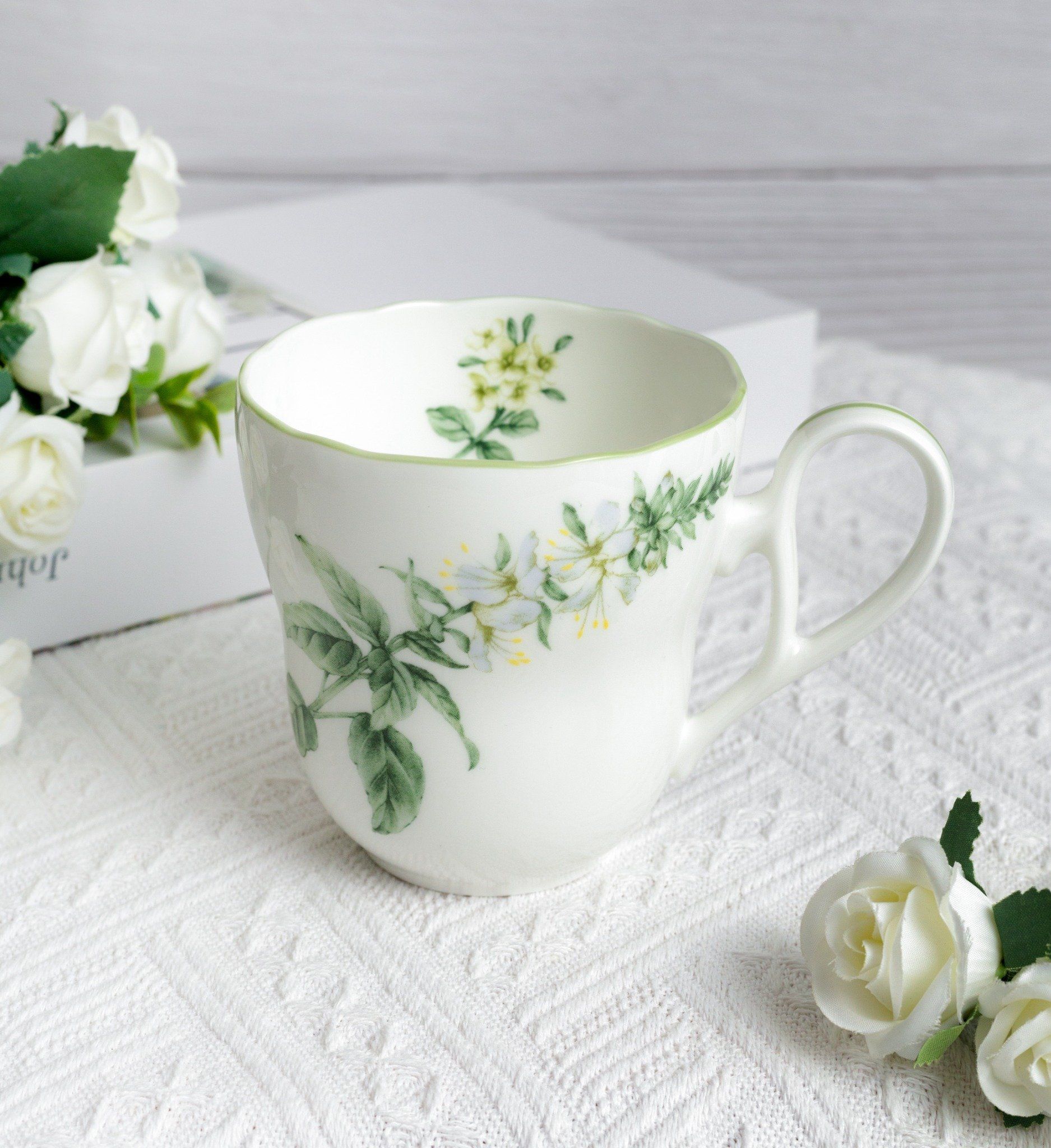 Cốc (ly) uống nước, cà phê dung tích 375ml sứ xương | Noritake English Herbs 4942-1L - T97855