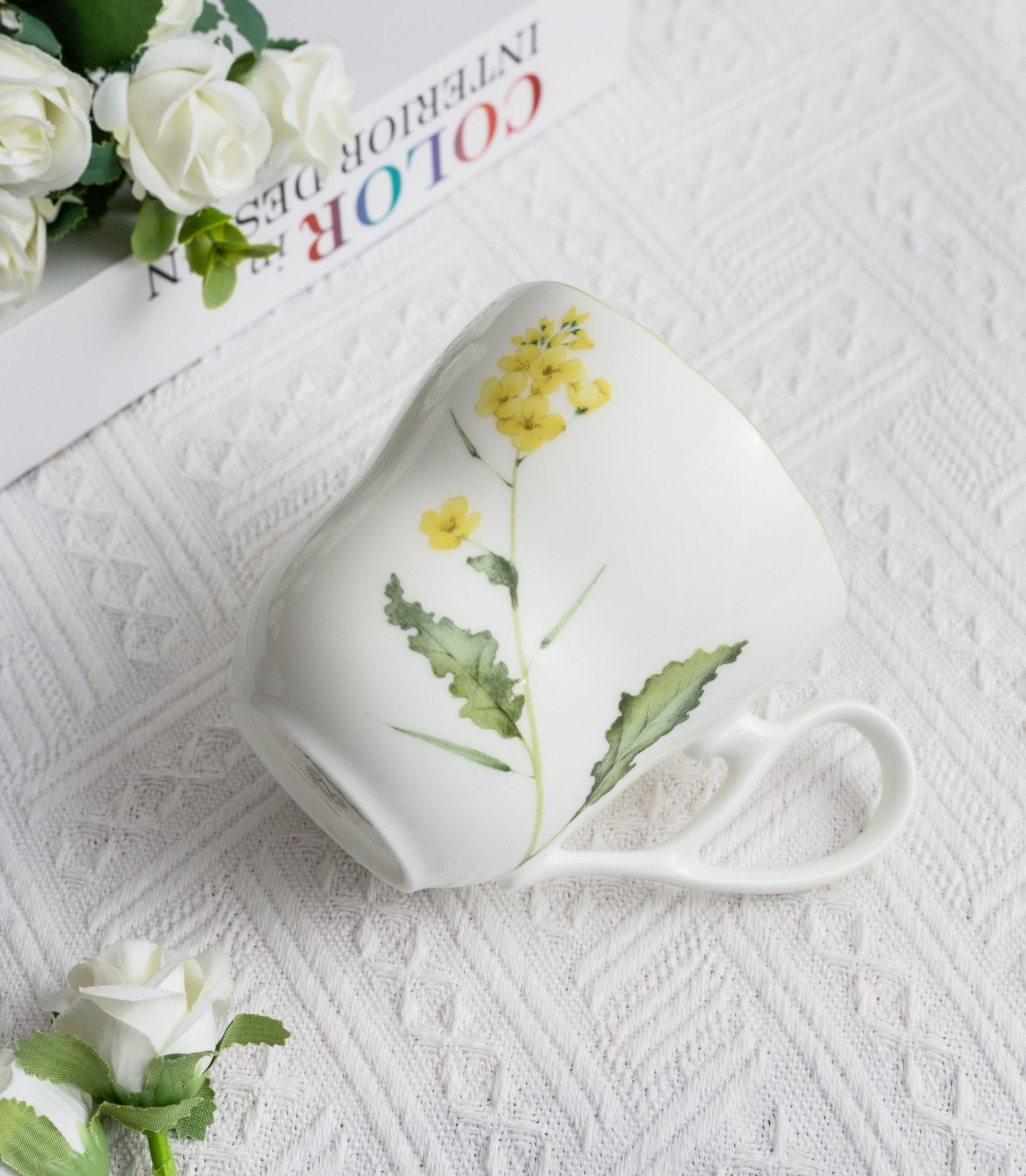 Cốc (ly) uống nước, cà phê dung tích 375ml sứ xương | Noritake English Herbs 4942-3L - T97855